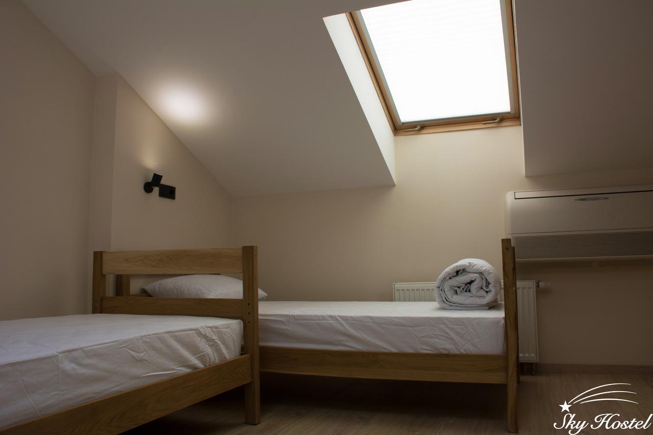Sky Hostel Kiev Buitenkant foto