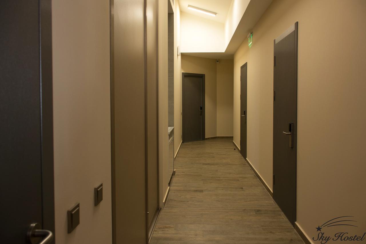 Sky Hostel Kiev Buitenkant foto